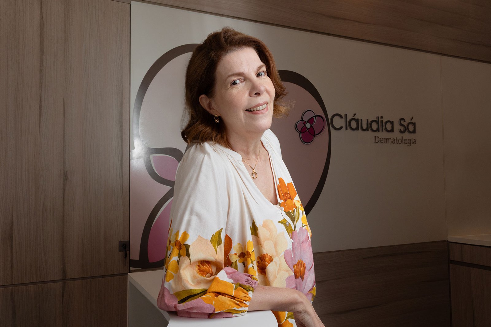 Dra. Cláudia Sá